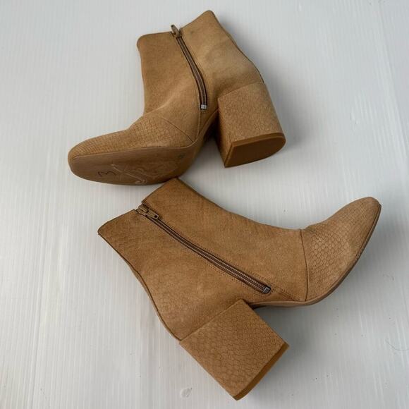 Free People Nicola snake embossed tan sand color size 8 US / 38 block heel - Picture 3 of 13